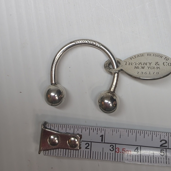 Return to Tiffany Oval Tag Screwball Key Ring in Sterling Silver 925 - Picture 8 of 9
